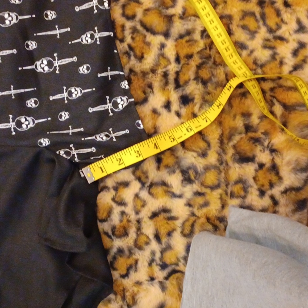 NWT Hot topic Social Collision 3x split dagger lounge set Black /white - Picture 14 of 16
